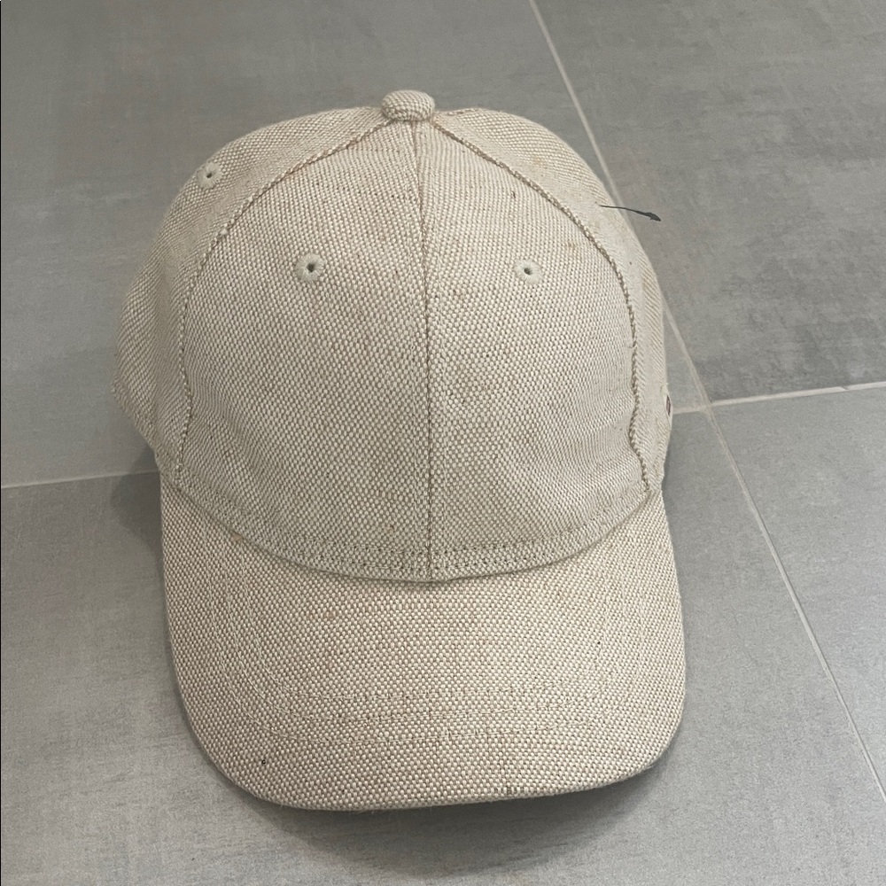 Levi's Beige Textured Cap